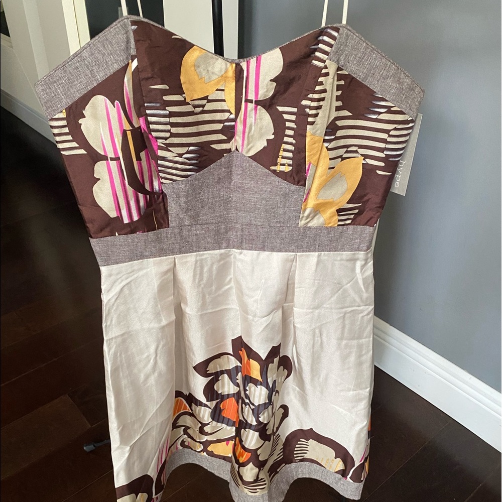 HYPE SILK DRESS// size 6// Tags still on never worn// earthy tones & boho.